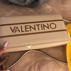 💯 Authentic Valentino Purse